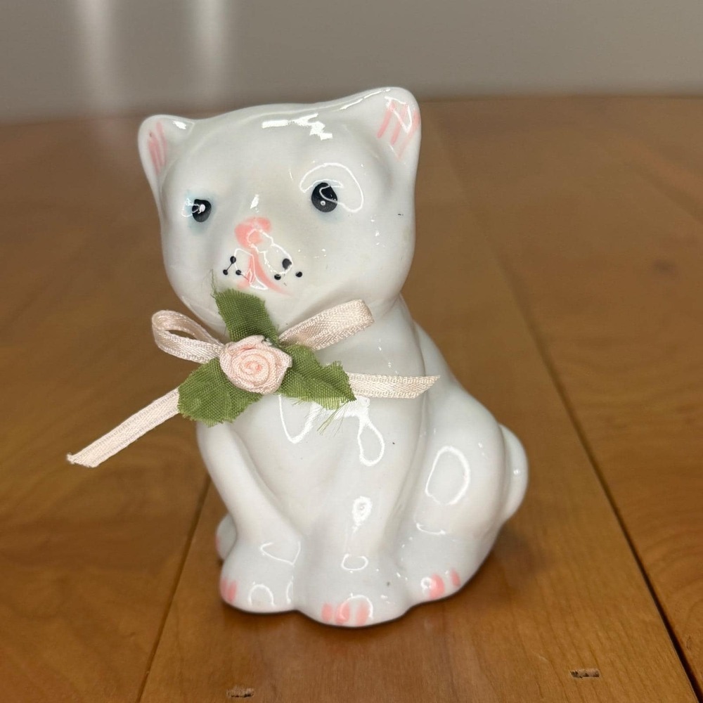 Shiah Yih ROC White Porcelain Cat Figurine with Rosette and Bow Vintage Style